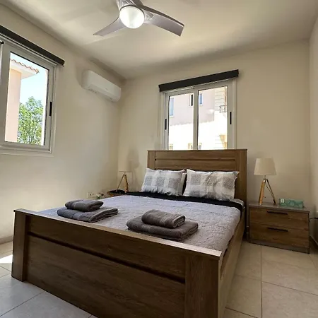 Apartment Majestic Gardens 10 Minutes From Larnaka Airport *