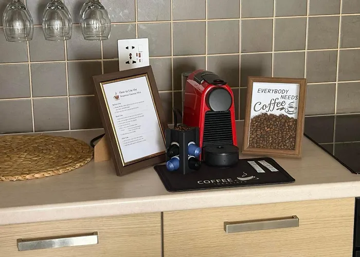 Majestic Gardens 10 Minutes From Airport Appartement Tersephanou