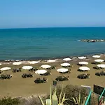 Majestic Gardens 10 Minutes From Larnaka Airport شقة ترسيفانو