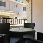 Majestic Gardens 10 Minutes From Larnaka Airport Apartmán Tersephanou