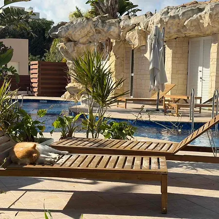 Majestic Gardens 10 Minutes From Larnaka Airport ترسيفانو