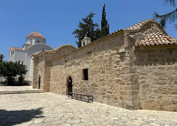 Majestic Gardens 10 Minutes From Larnaka Airport アパート *