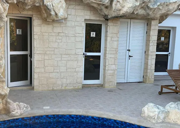 Majestic Gardens 10 Minutes From Larnaka Airport * Tersephanou