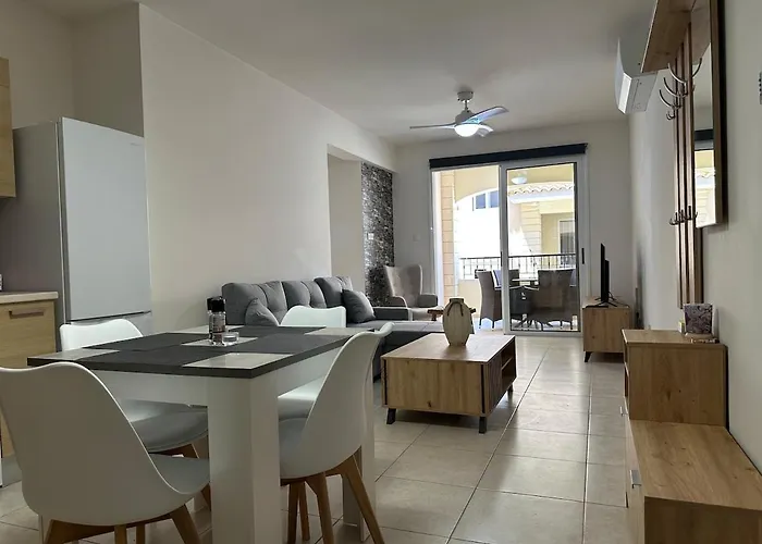 Appartement Majestic Gardens 10 Minutes From Larnaka Airport *